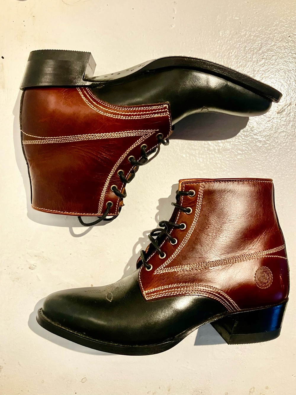 Ranch Road Boots RARE Two-Tone Leather Lace-Up Ankle Booties in Black & Brown